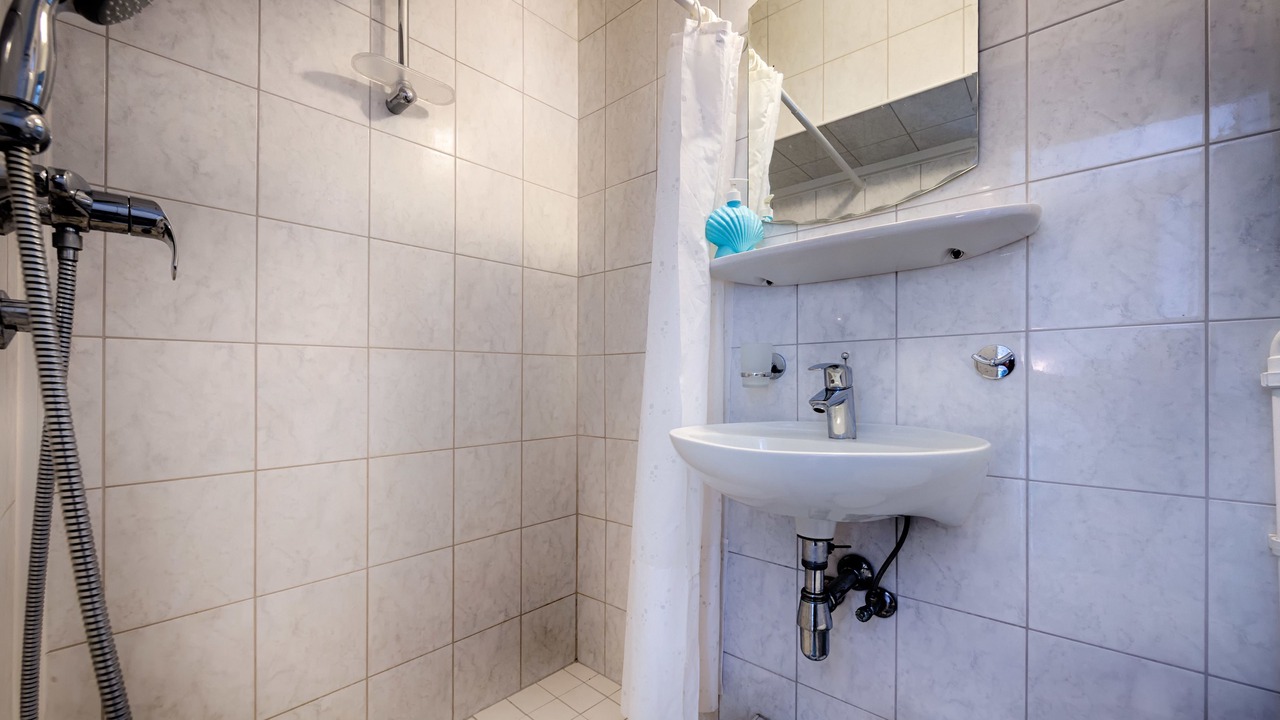 Photo of Bathroom in Komiza