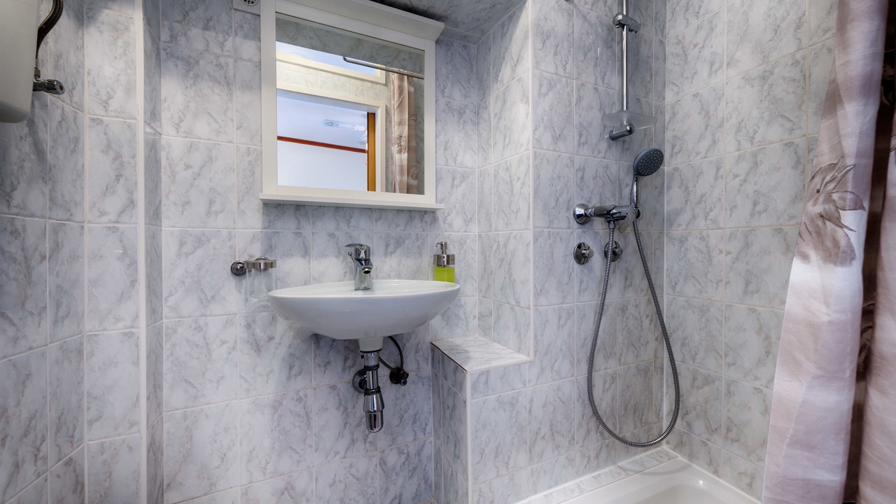 Photo of Bathroom in Komiza