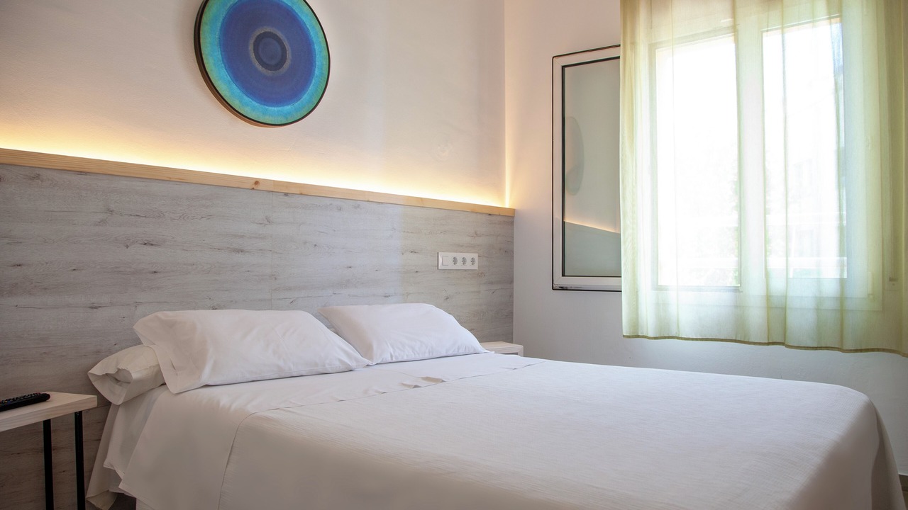 Photo of Bedroom in Roses Town Center