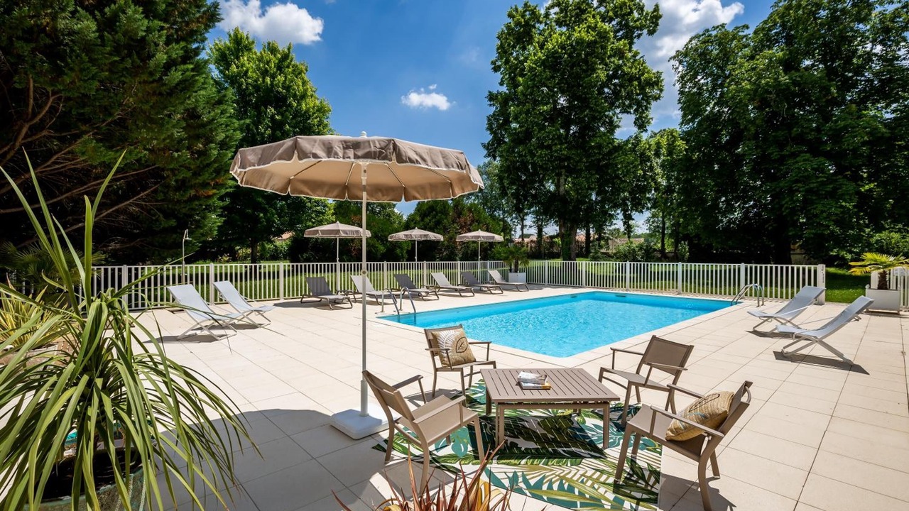 Photo of Outdoor in Avensan