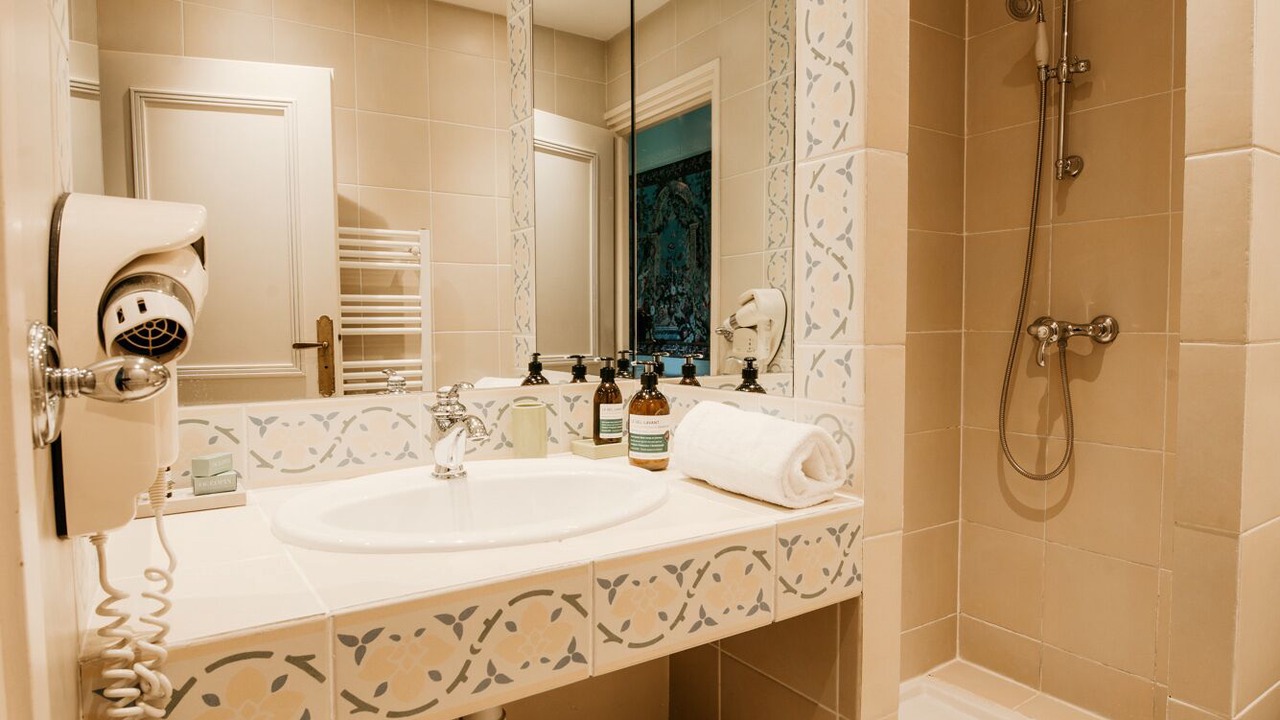 Photo of Bathroom in Avensan