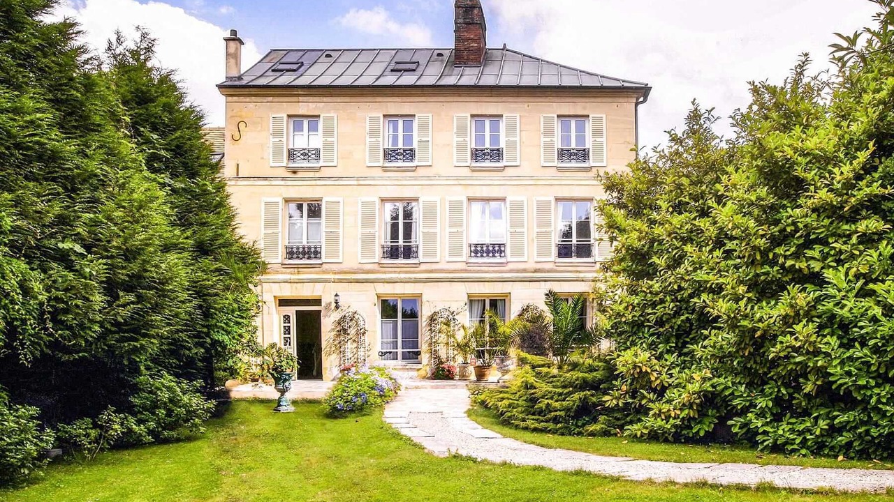 Photo of Outdoor in Bray-et-Lu