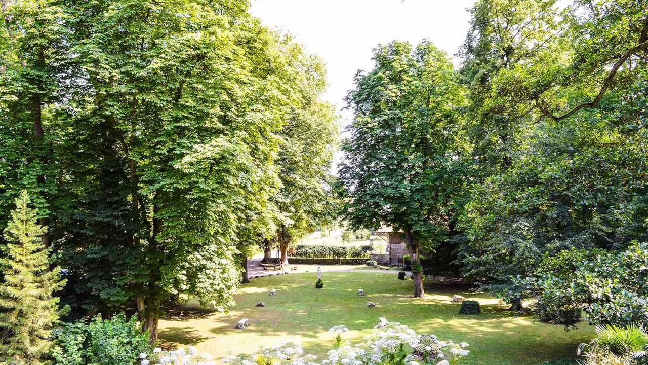 Photo of Others in Bray-et-Lu