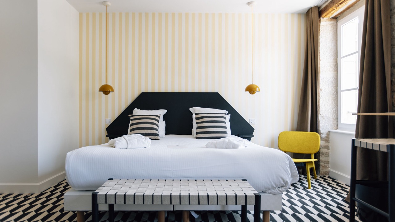 Photo of Bedroom in Morey-Saint-Denis