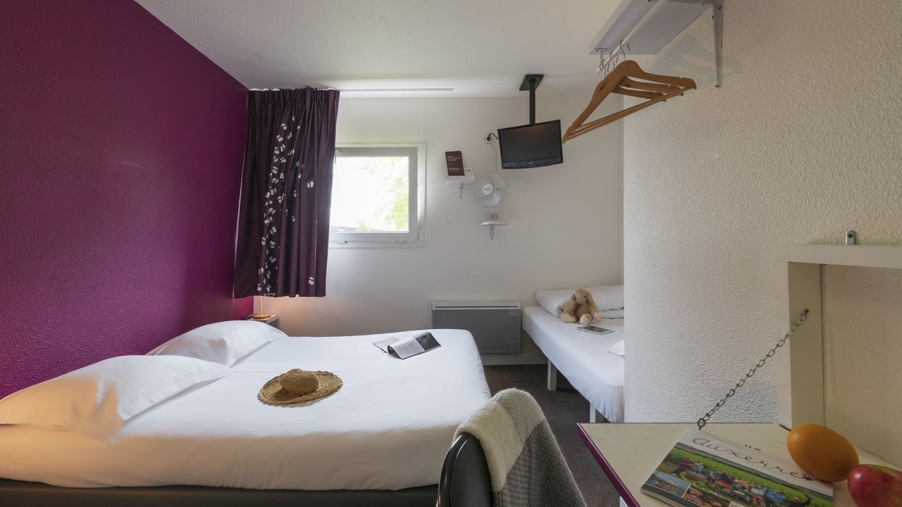 Photo of Bedroom in Moneteau