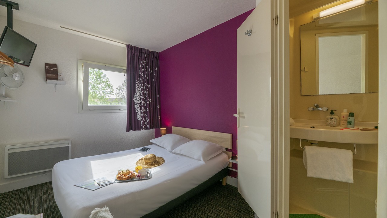 Photo of Bedroom in Moneteau