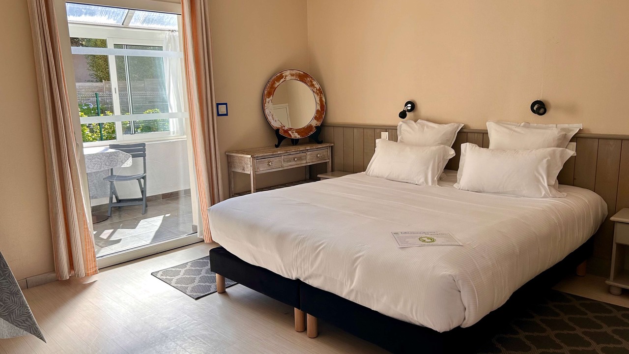 Photo of Bedroom in Lannion
