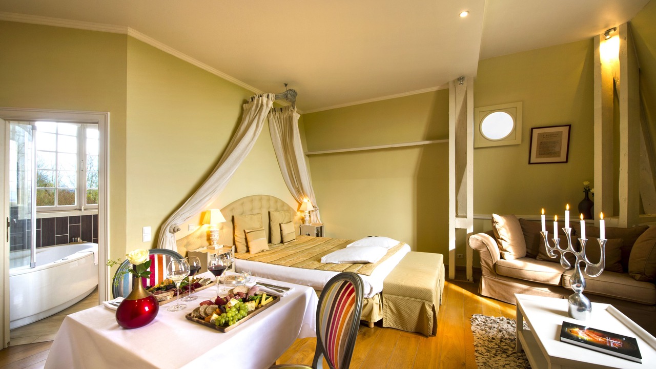 Photo of Bedroom in Saint-Denis-le-Thiboult