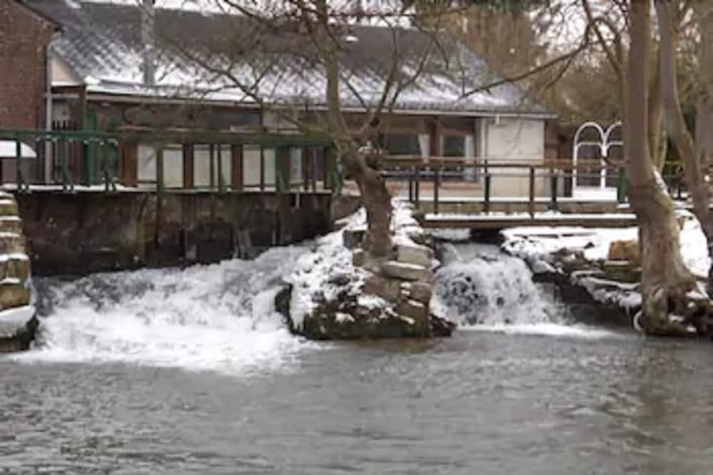 Photo of Outdoor in Saint-Omer-en-Chaussee