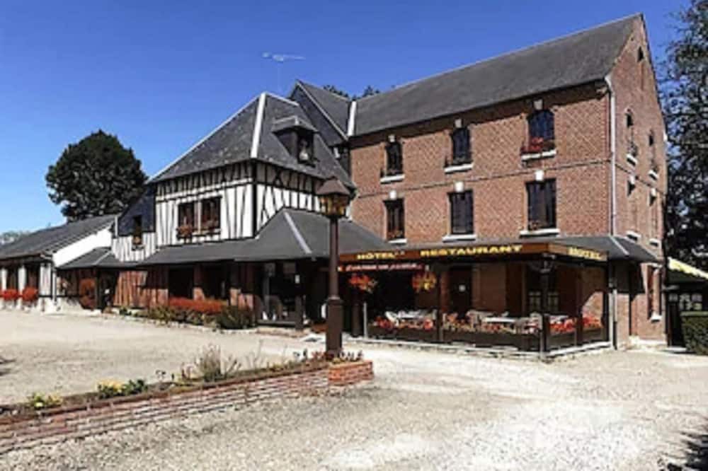 Photo of Outdoor in Saint-Omer-en-Chaussee