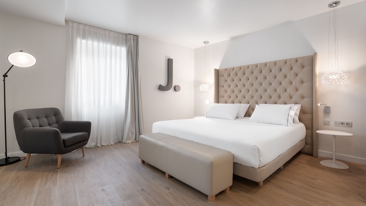 Photo of Bedroom in Logrono Historic Centre