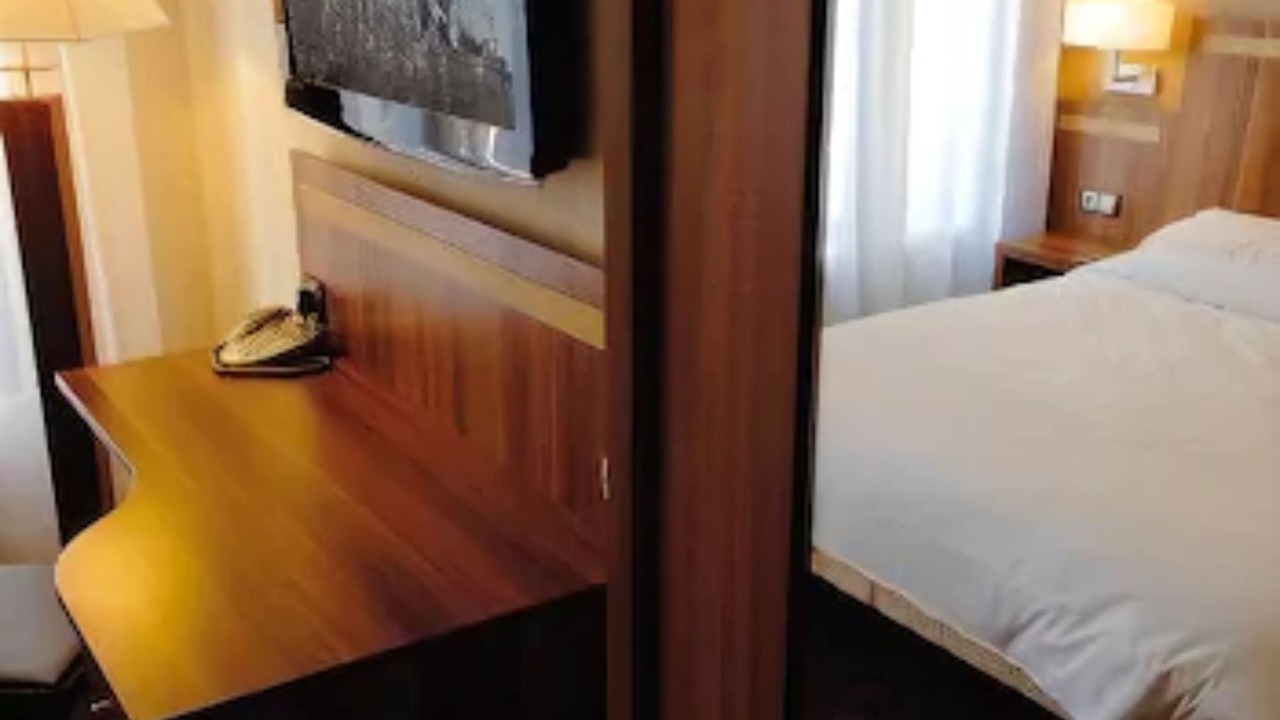 Photo of Bedroom in Richebourg - Saint-Clement