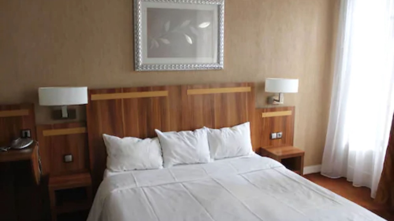Photo of Bedroom in Richebourg - Saint-Clement