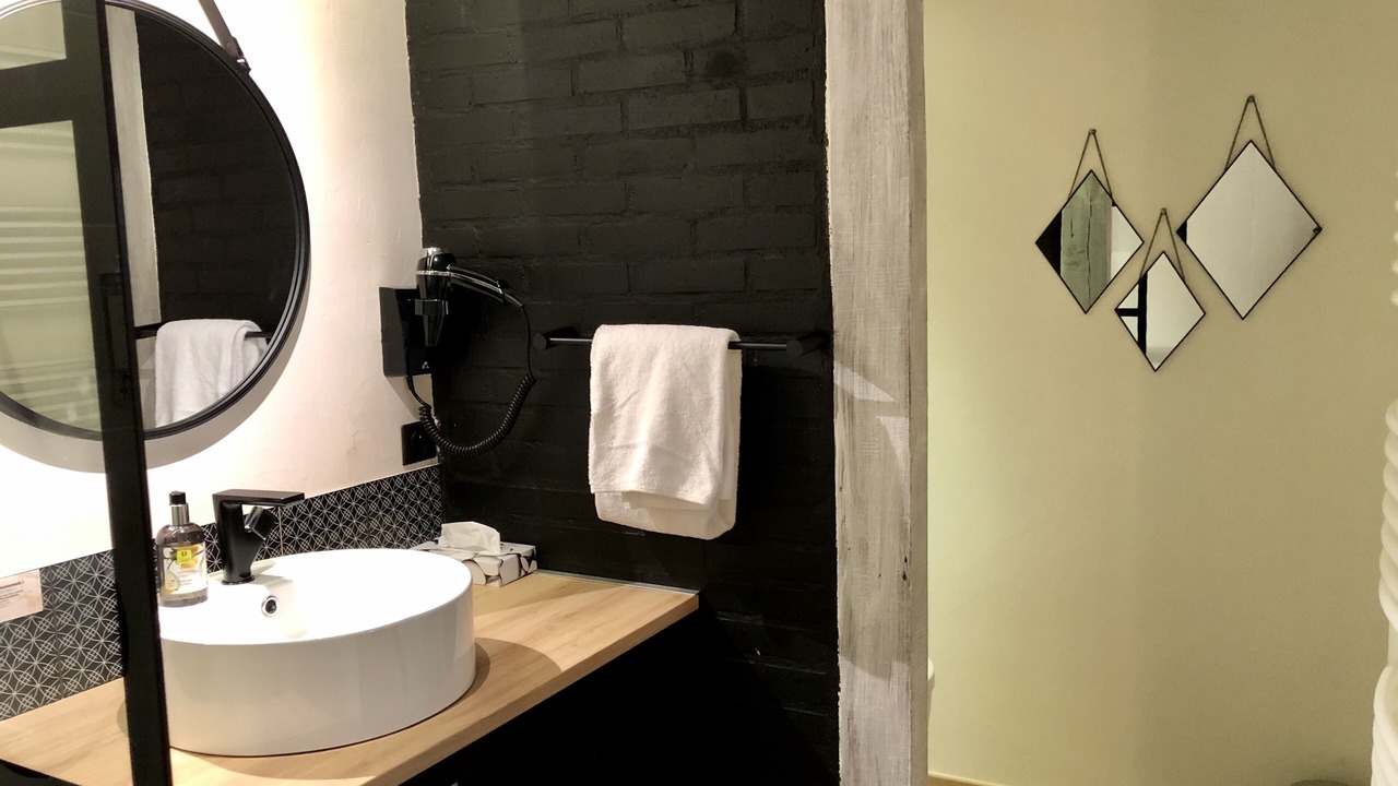 Photo of Bathroom in Villaines-la-Juhel