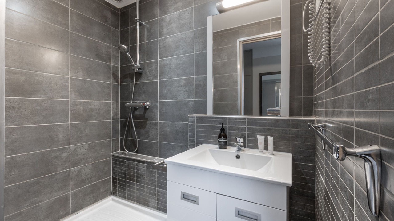 Photo of Bathroom in Intra Muros