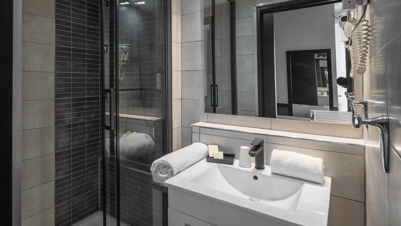 Photo of Bathroom in Intra Muros
