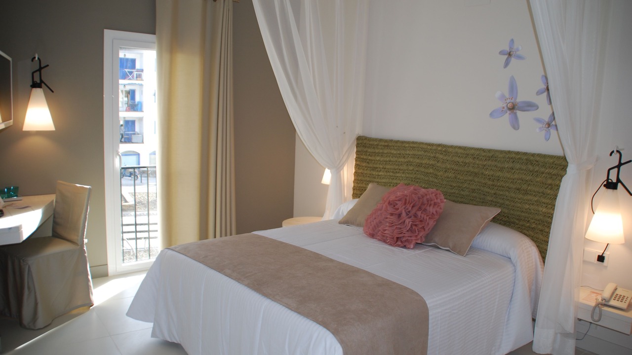 Photo of Bedroom in Cadaques