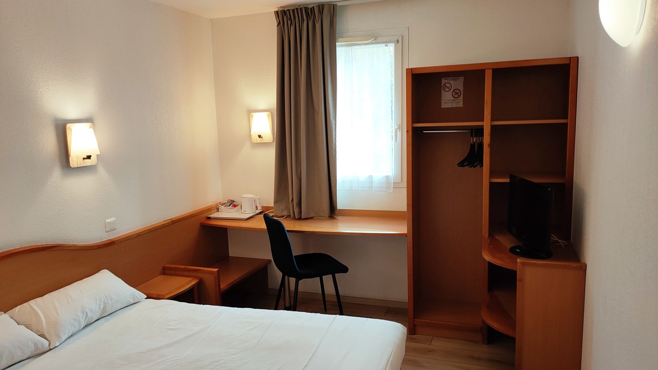 Photo of Bedroom in Cahors