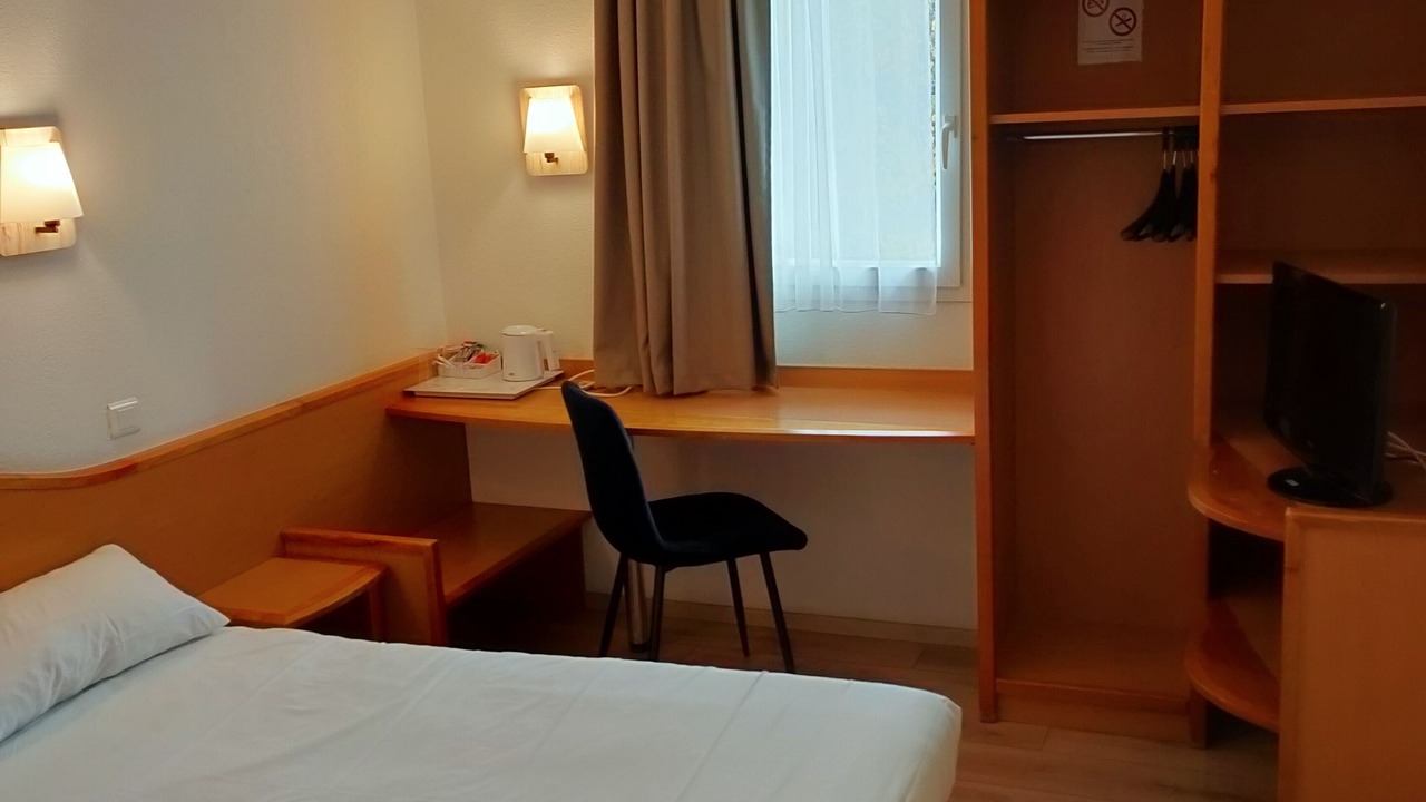 Photo of Bedroom in Cahors