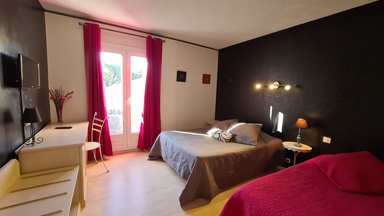 Photo of Bedroom in Pont-Saint-Esprit