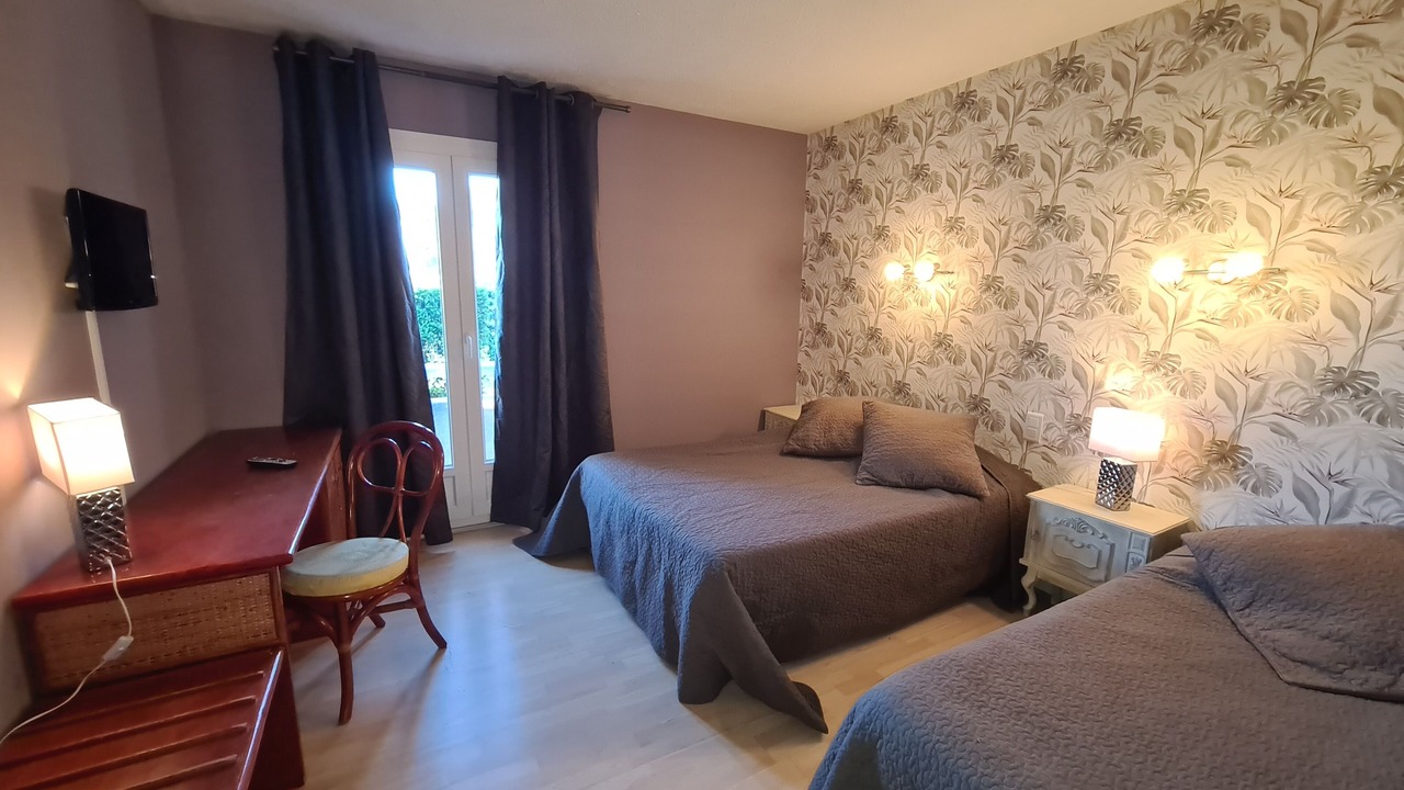 Photo of Bedroom in Pont-Saint-Esprit
