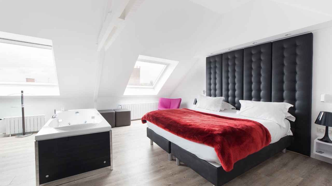 Photo of Bedroom in Douai