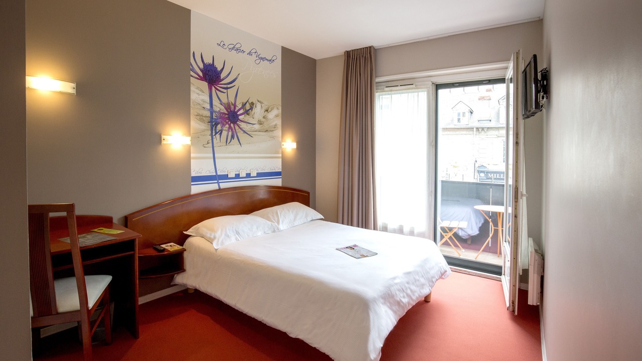 Photo of Bedroom in Tarbes