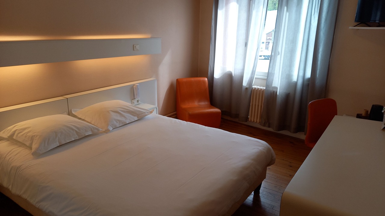 Photo of Bedroom in Pont-de-Salars