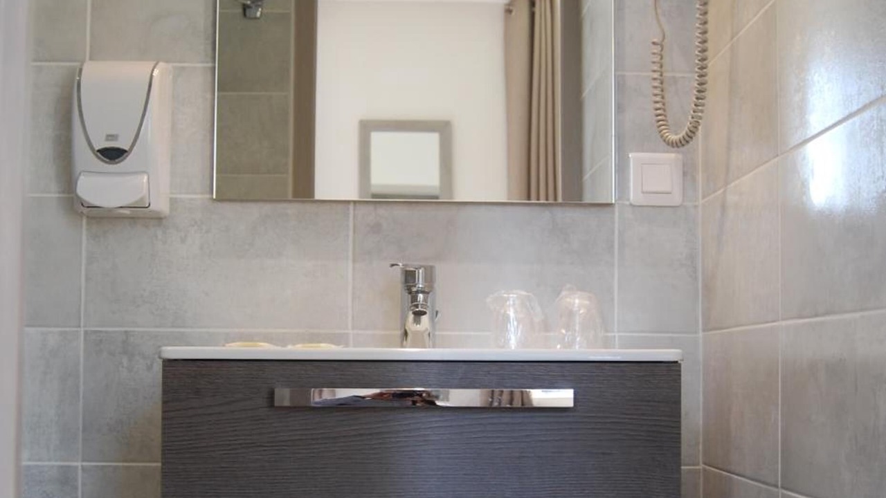 Photo of Bathroom in Rodez