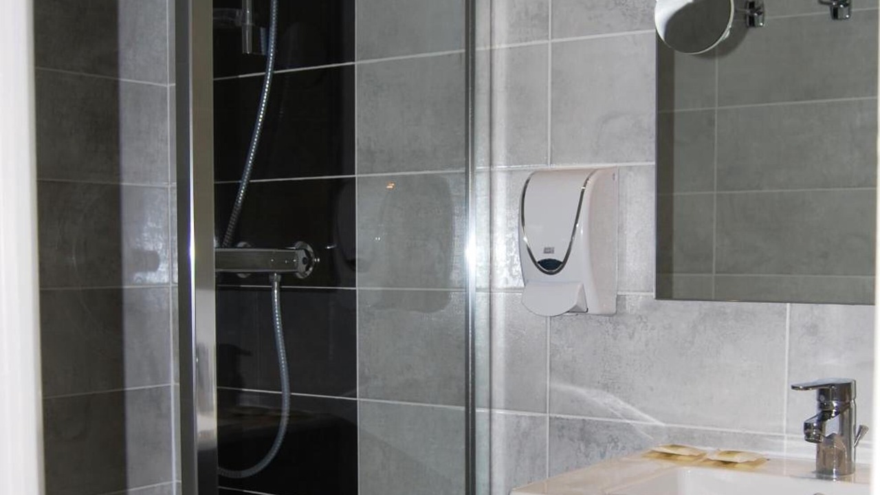 Photo of Bathroom in Rodez