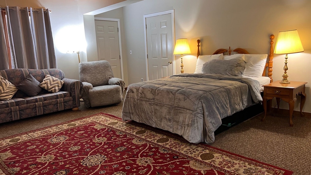 Photo of Bedroom in Oswego