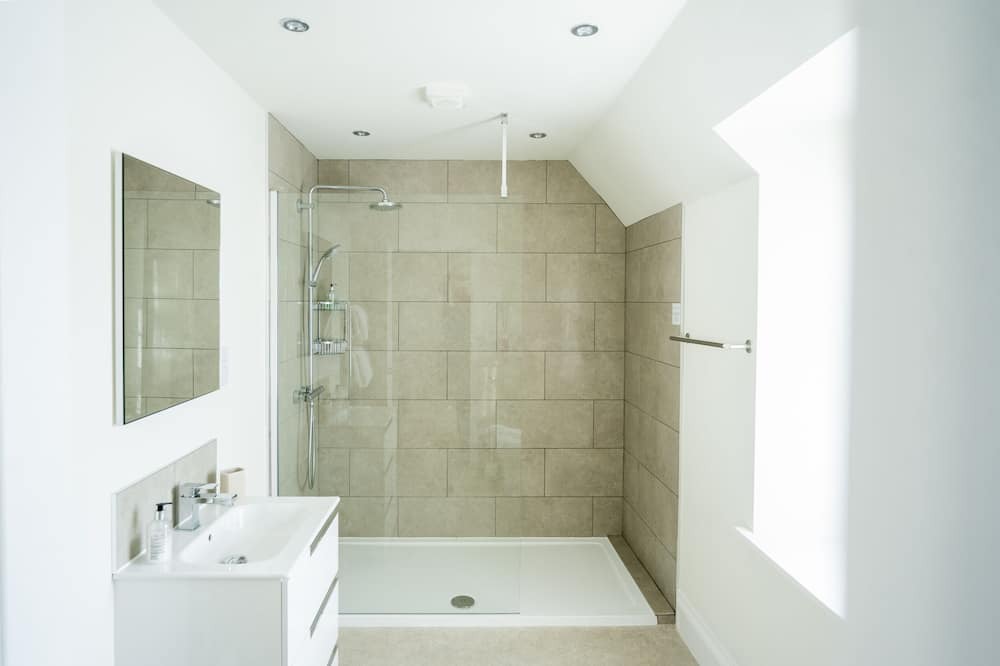 Photo of Bathroom in Lauder