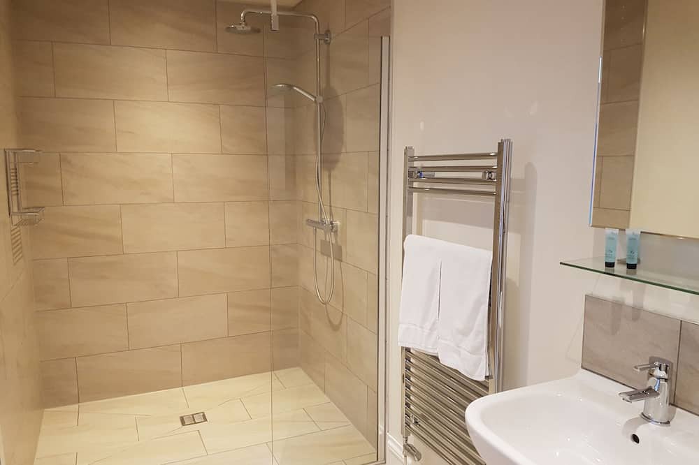 Photo of Bathroom in Lauder