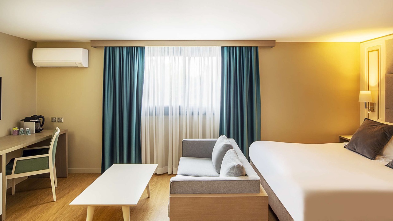 Photo of Bedroom in Rambouillet