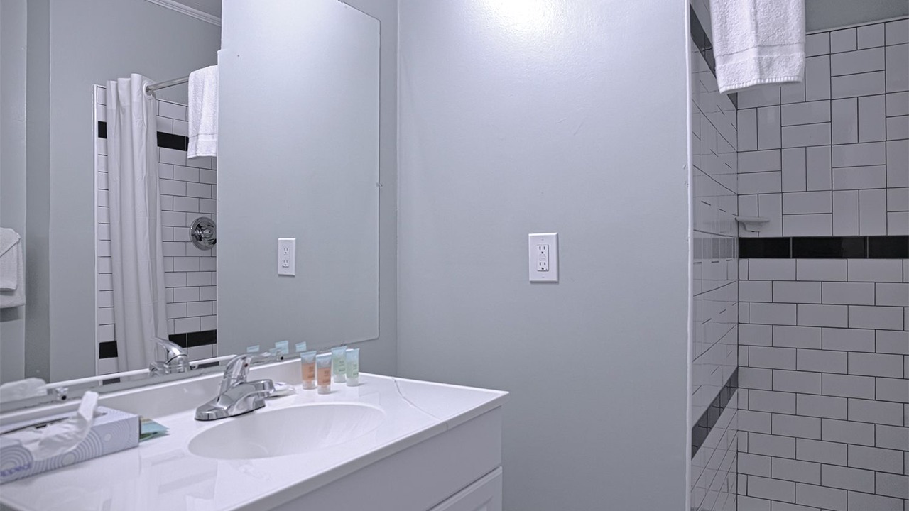 Photo of Bathroom in Nags Head