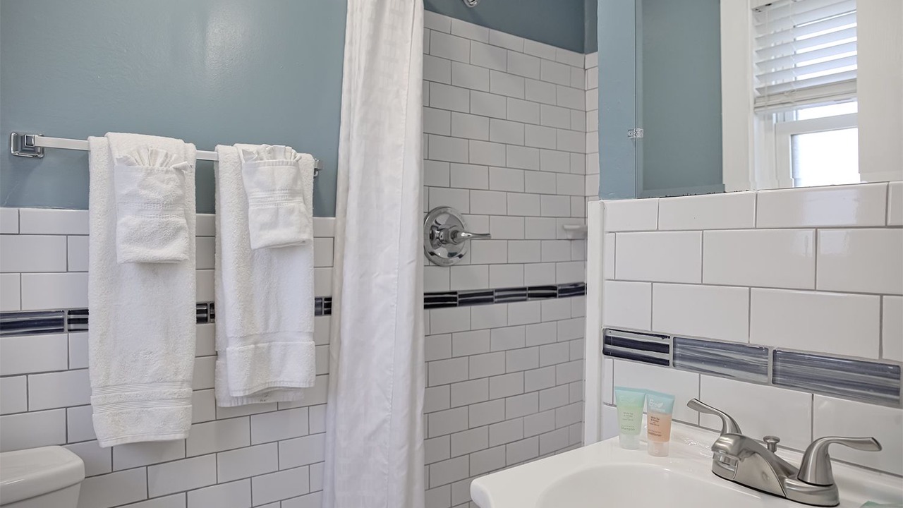 Photo of Bathroom in Nags Head