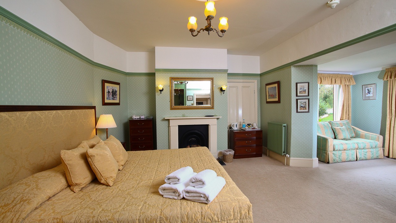 Photo of Others in Oborne