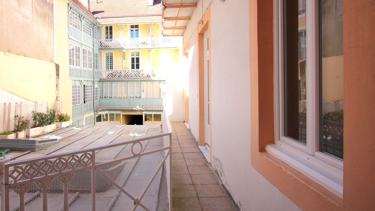 Photo of Outdoor in Centre Ville
