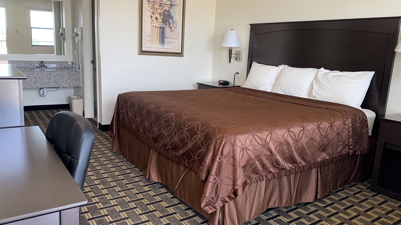 Photo of Bedroom in Slaton