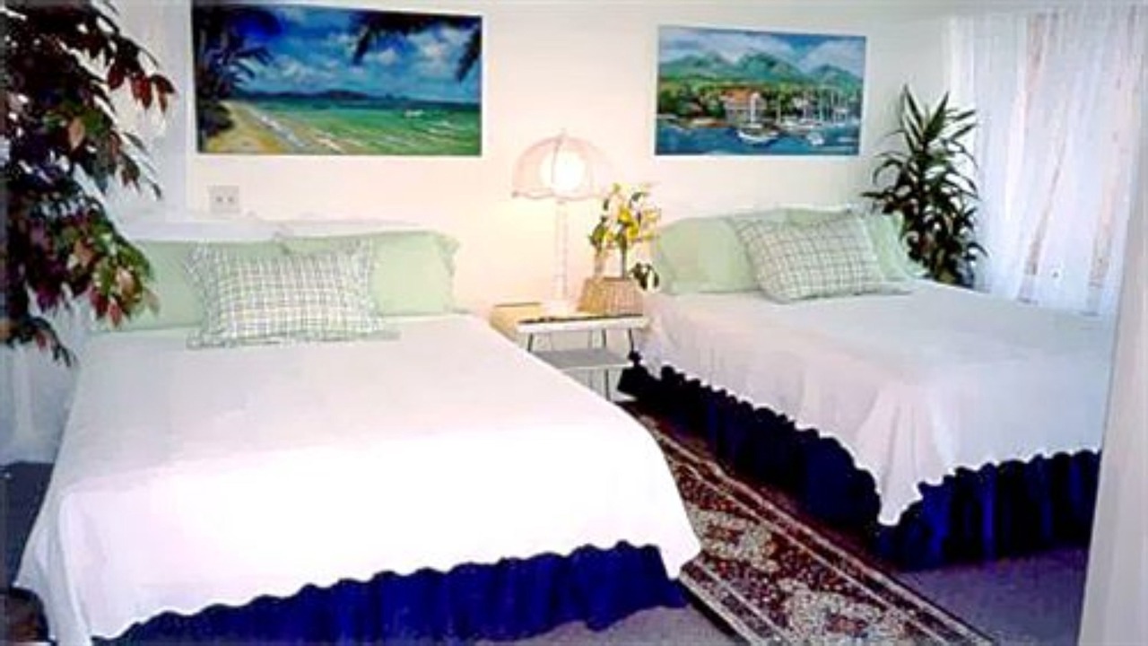 Photo of Others in Kealia