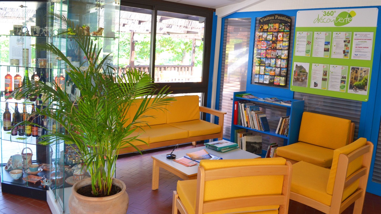 Photo of Others in Montvalent