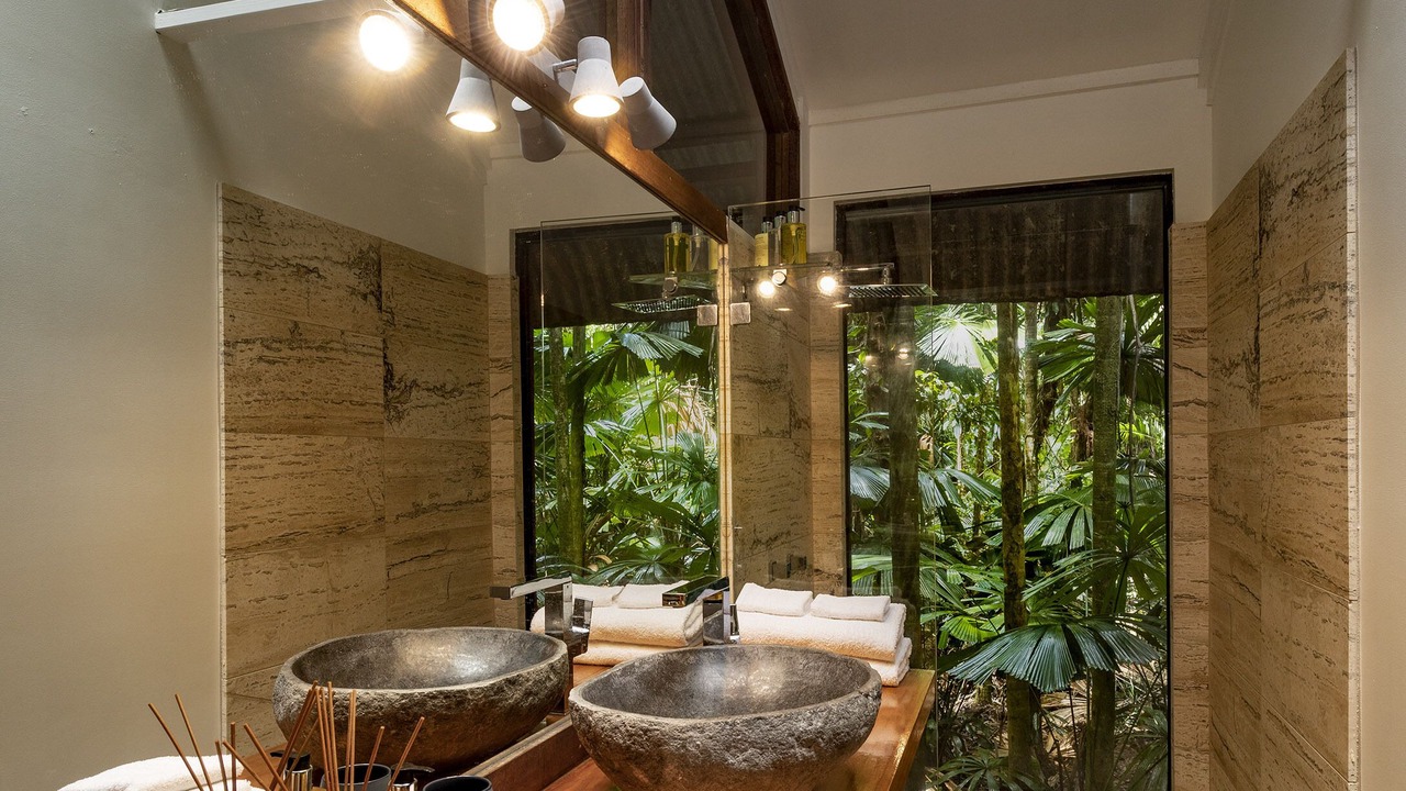 Photo of Others in Diwan