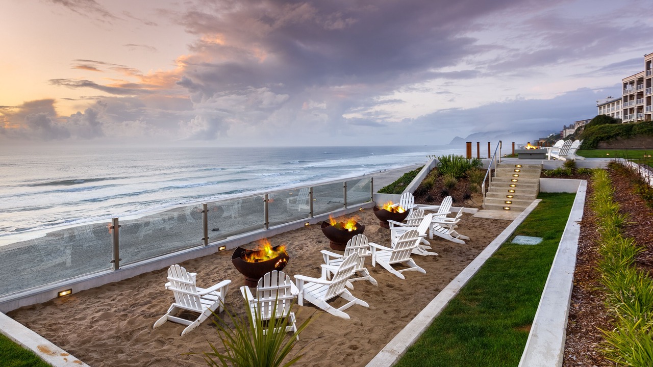 Photo of Others in Lincoln City