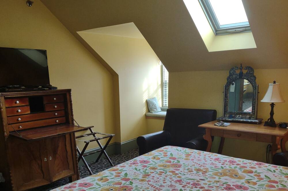 Photo of Bedroom in Easton
