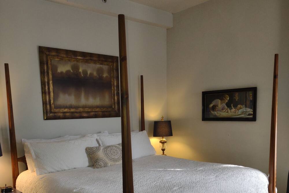 Photo of Bedroom in Easton