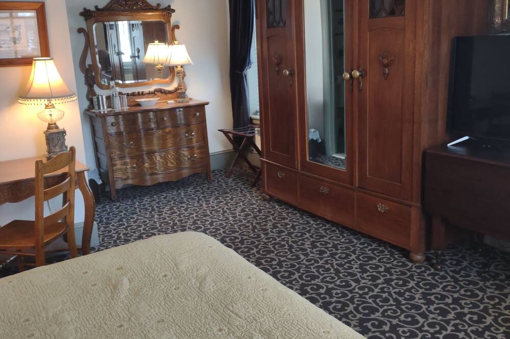 Photo of Bedroom in Easton