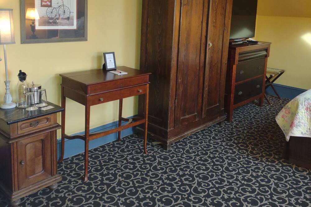 Photo of Bedroom in Easton