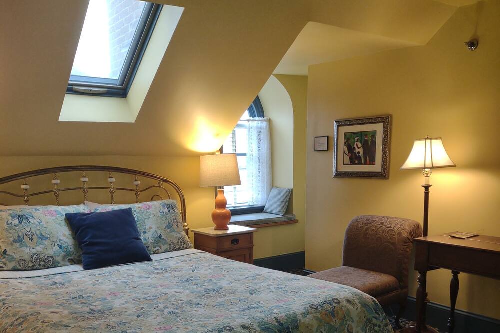 Photo of Bedroom in Easton
