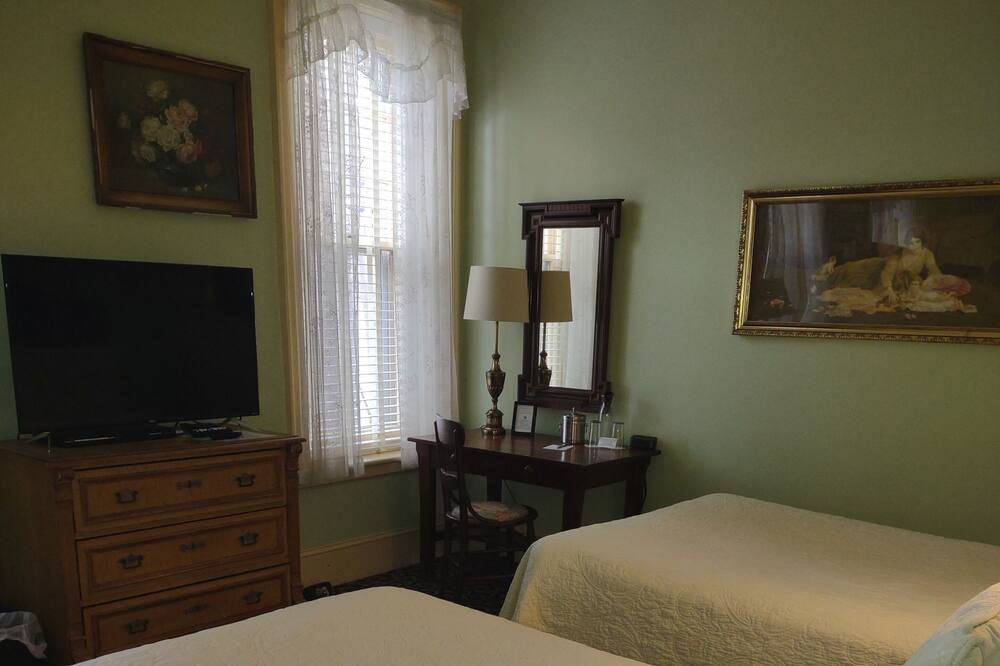 Photo of Bedroom in Easton