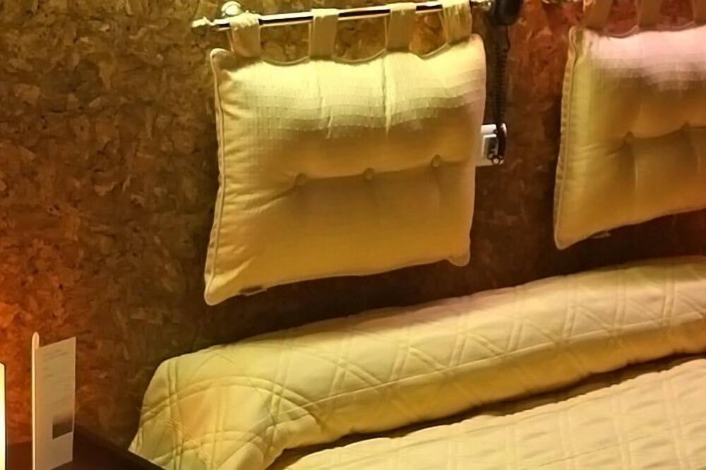 Photo of Bedroom in Saint-Jean-du-Gard